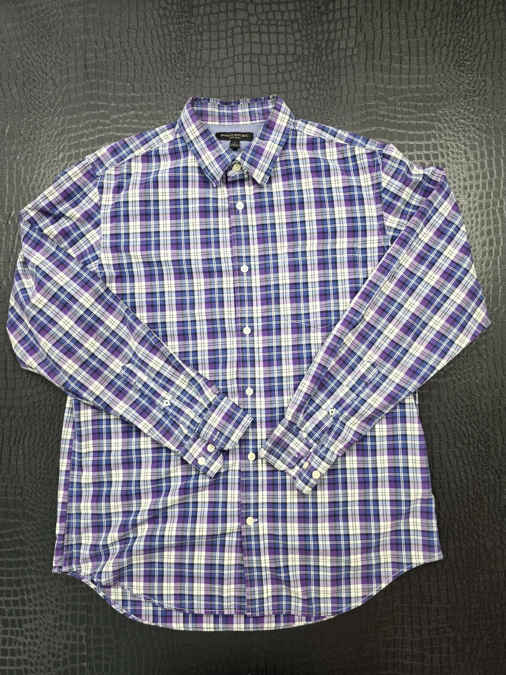 Banana Republic Soft Wash Shirt Size L Purple Blue Plaid